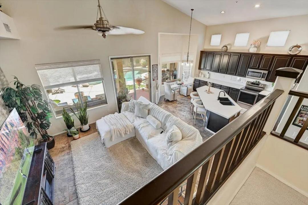 Real Estate Picture 30
