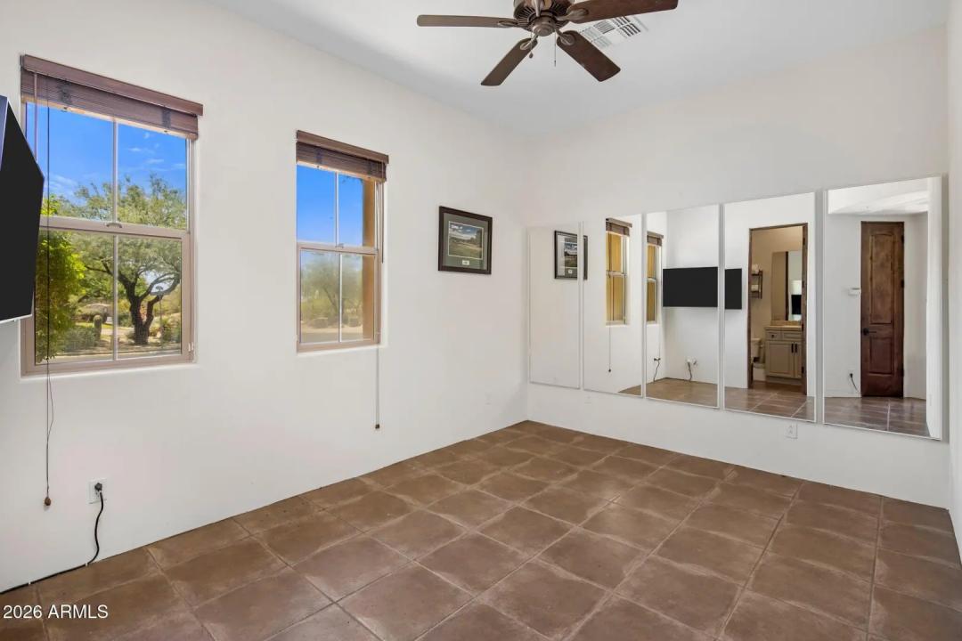 Real Estate Picture 34