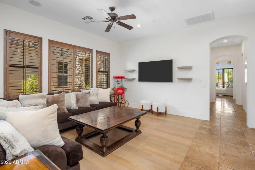 Real Estate Picture 27
