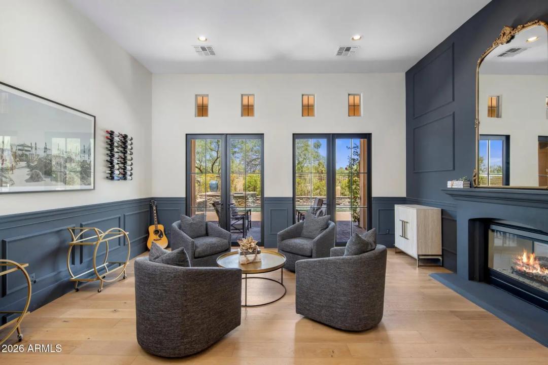 Real Estate Picture 8