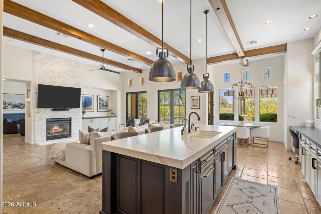 Real Estate Picture 13