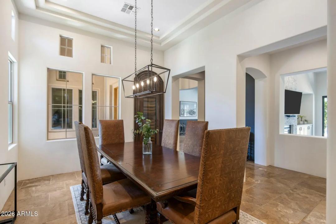 Real Estate Picture 18