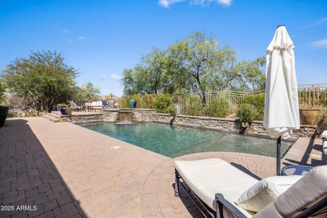 Real Estate Picture 38