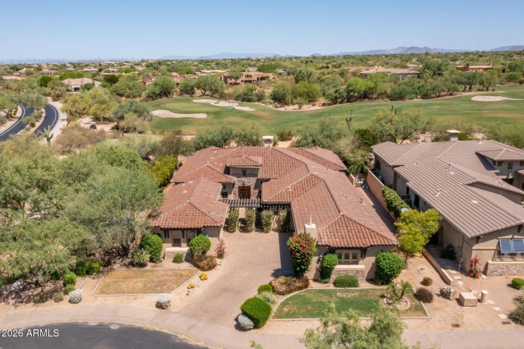 Real Estate Picture 5