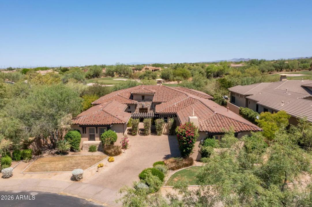 Real Estate Picture 6