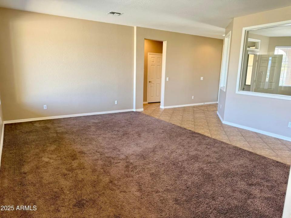 Real Estate Picture 6
