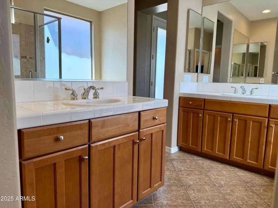 Real Estate Picture 10