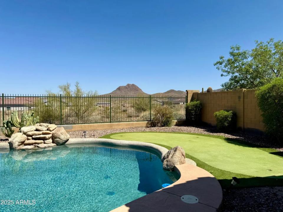 Real Estate Picture 20