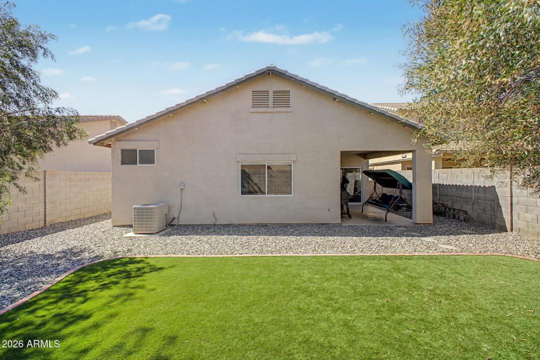 Real Estate Picture 16