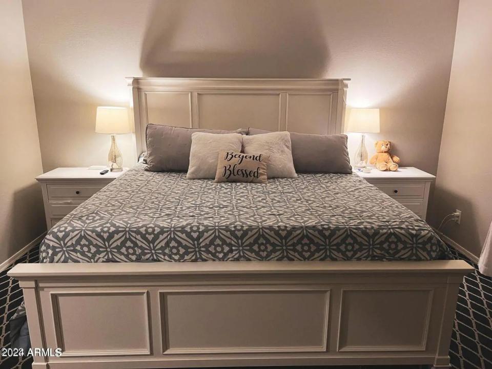 Real Estate Picture 5
