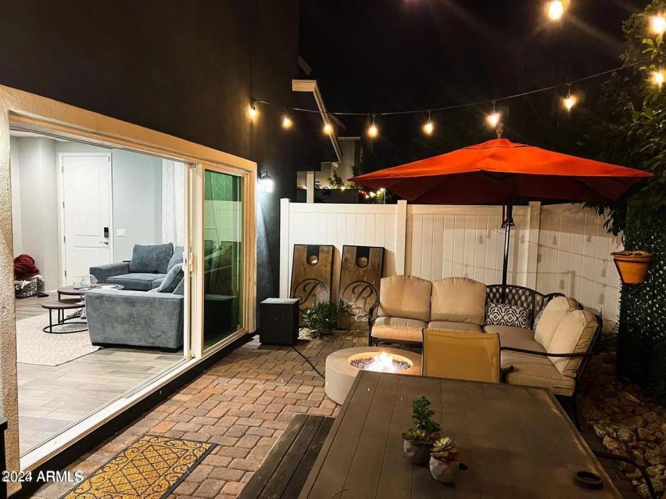 Real Estate Picture 12