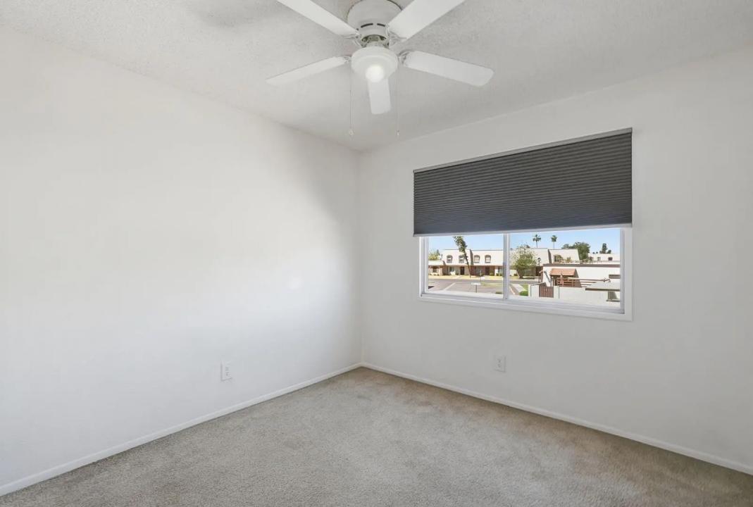 Real Estate Picture 10