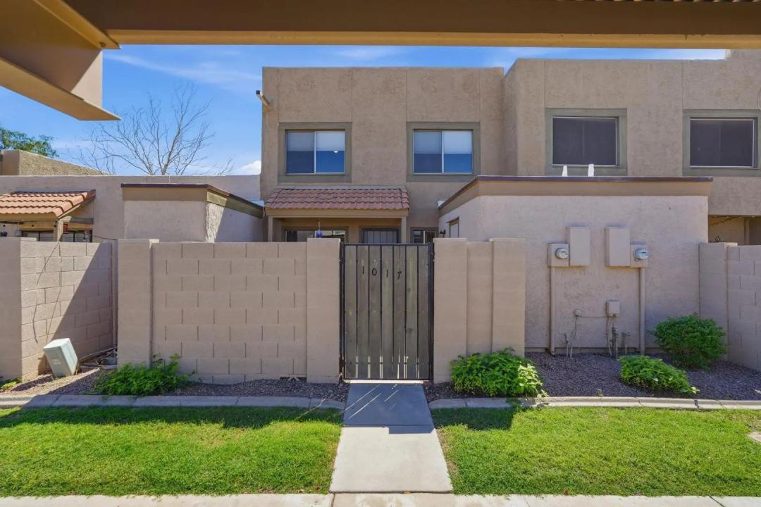 Real Estate Picture 17