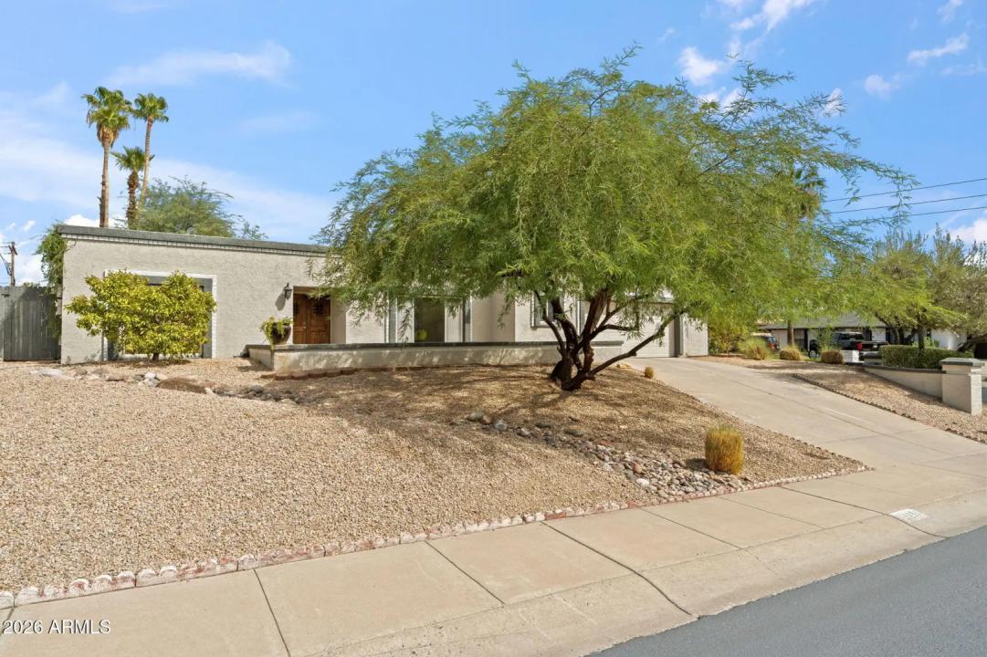 Real Estate Picture 1