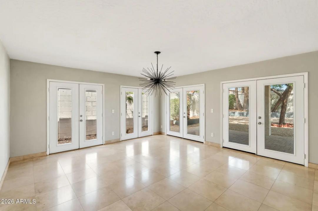 Real Estate Picture 10