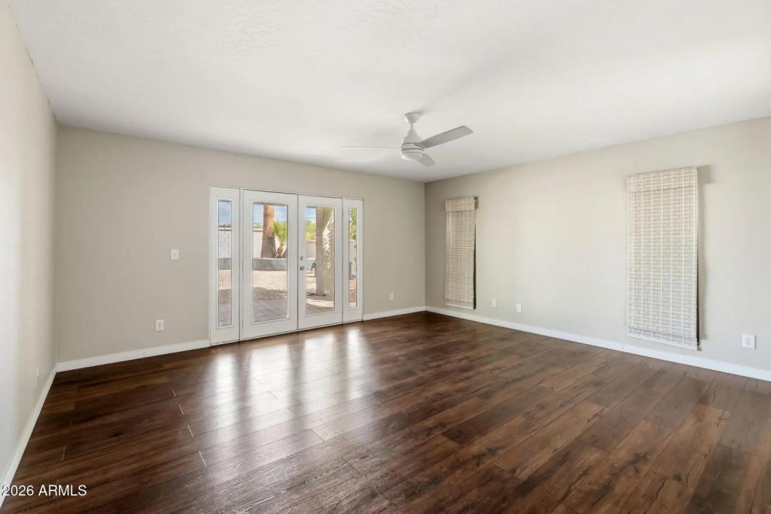 Real Estate Picture 15
