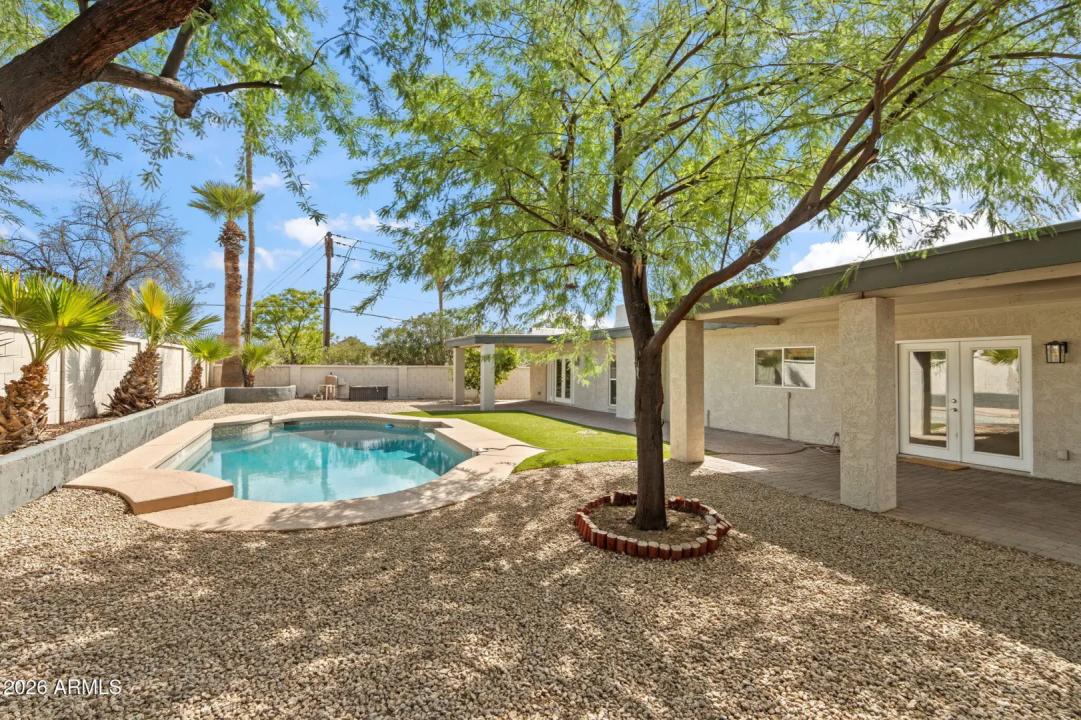 Real Estate Picture 2