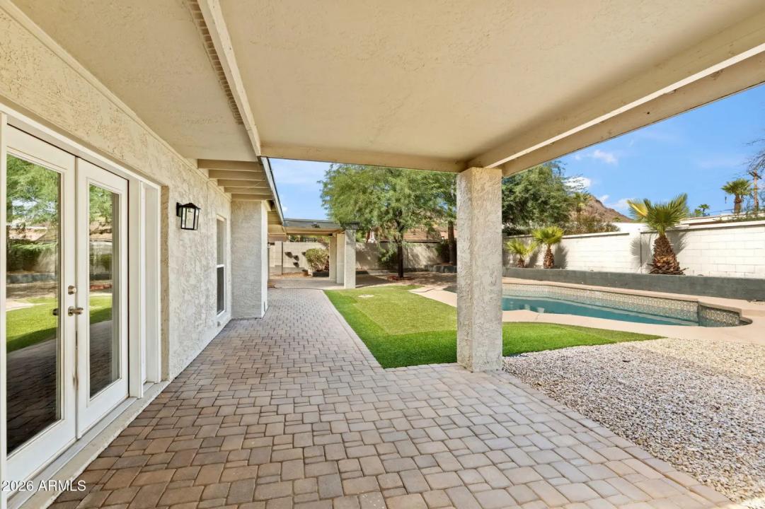 Real Estate Picture 26