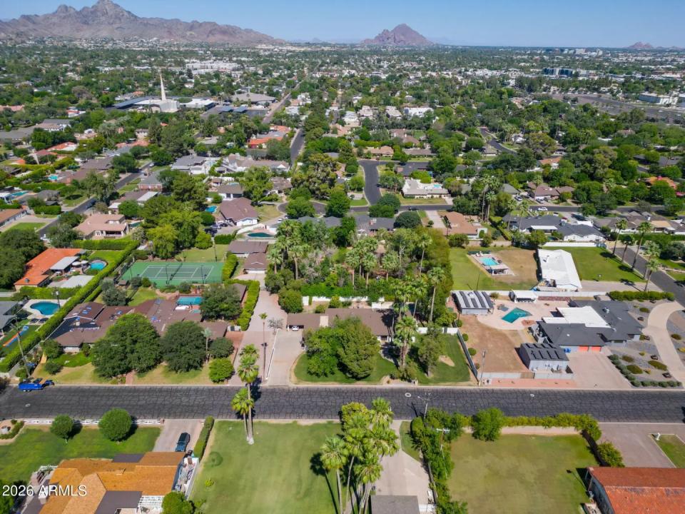 Real Estate Picture 17