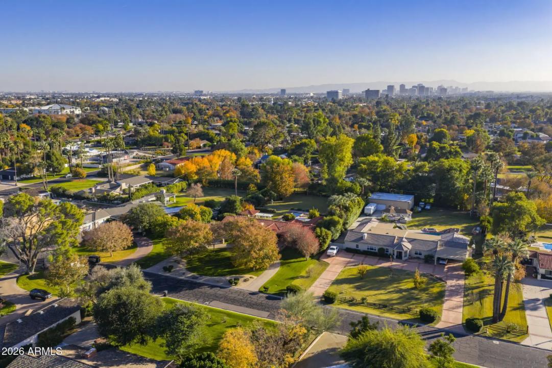 Real Estate Picture 18