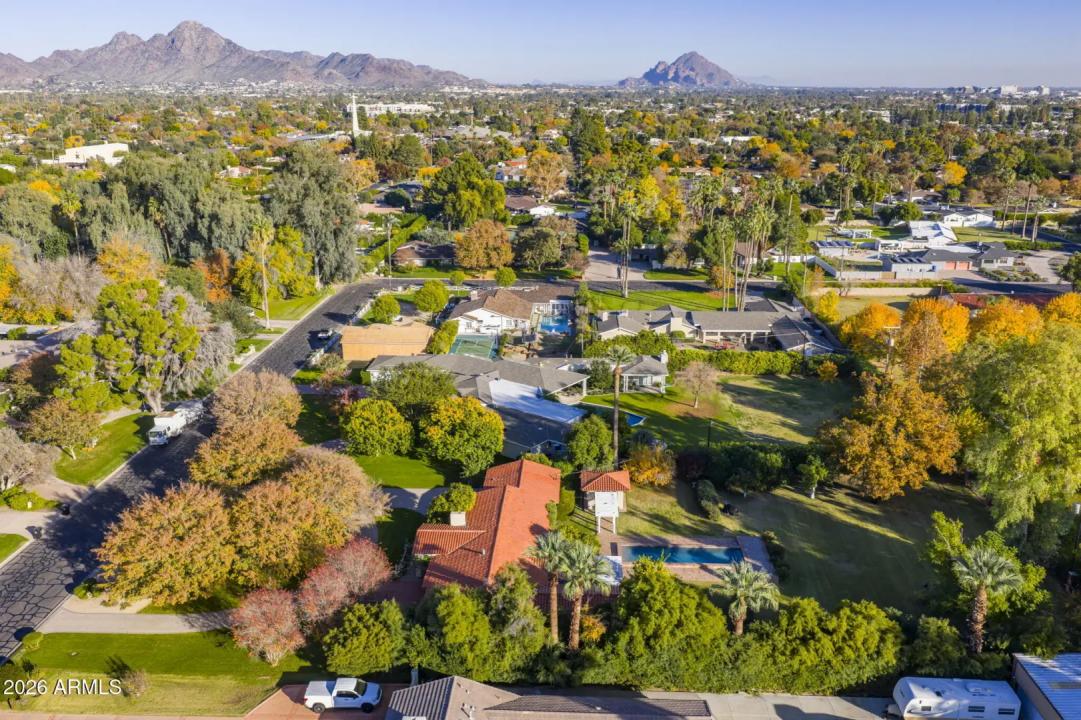 Real Estate Picture 25