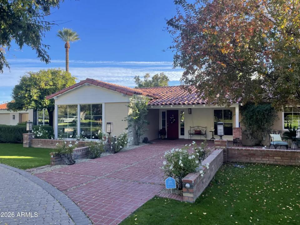 Real Estate Picture 5