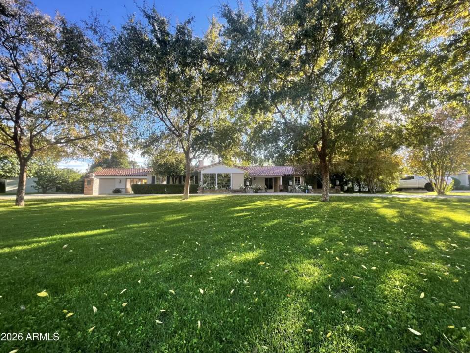 Real Estate Picture 2