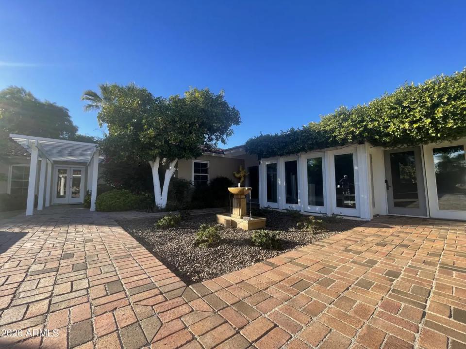 Real Estate Picture 10