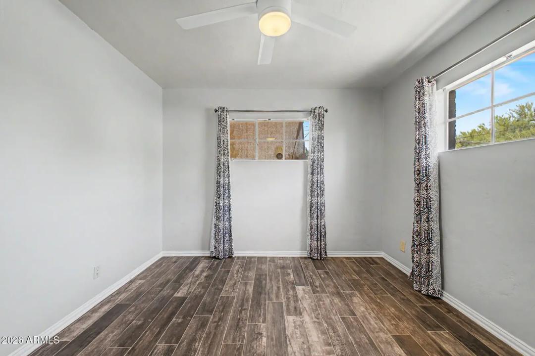 Real Estate Picture 19