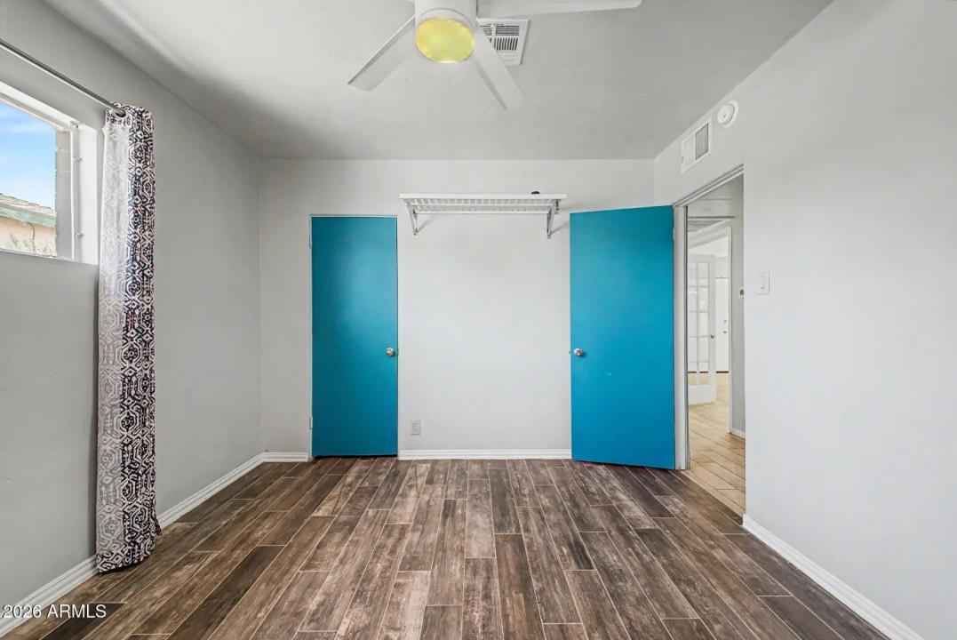 Real Estate Picture 20