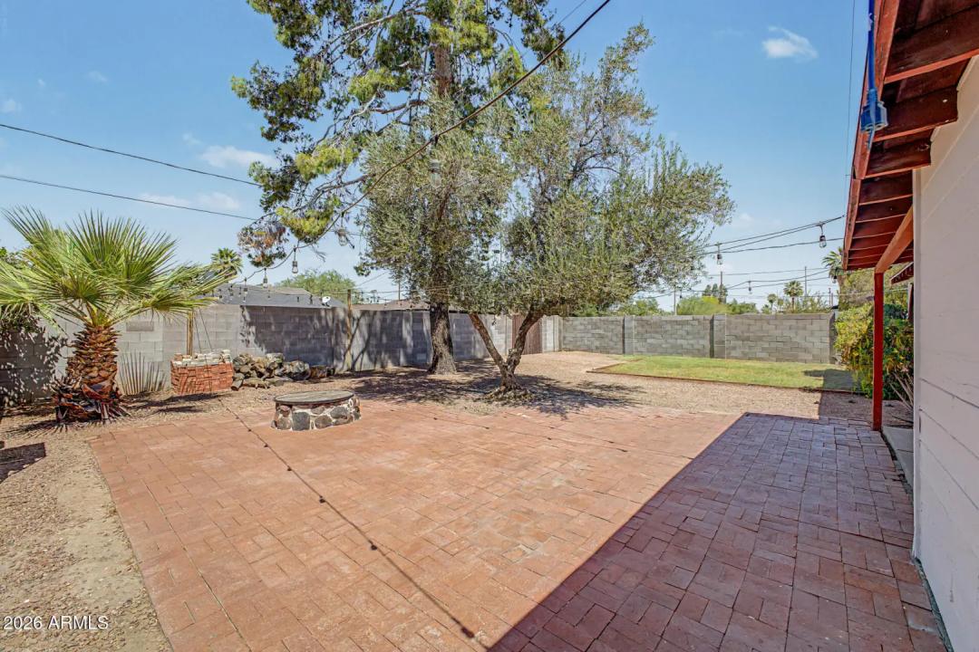 Real Estate Picture 29