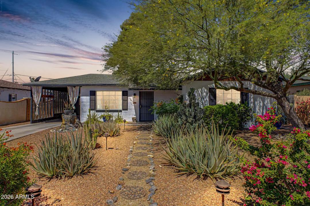 Real Estate Picture 1