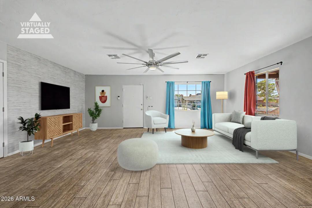 Real Estate Picture 6
