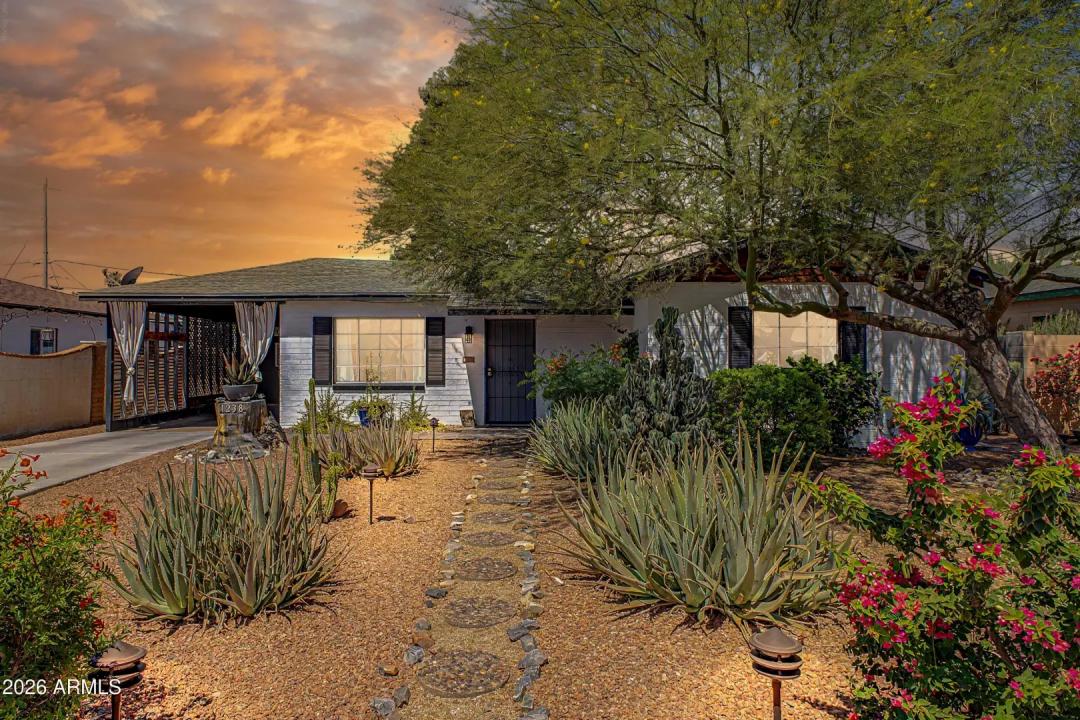 4238 N 10th Place Phoenix AZ 85014