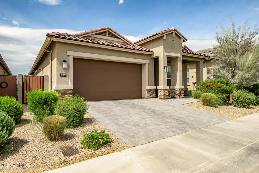 Real Estate Picture 36