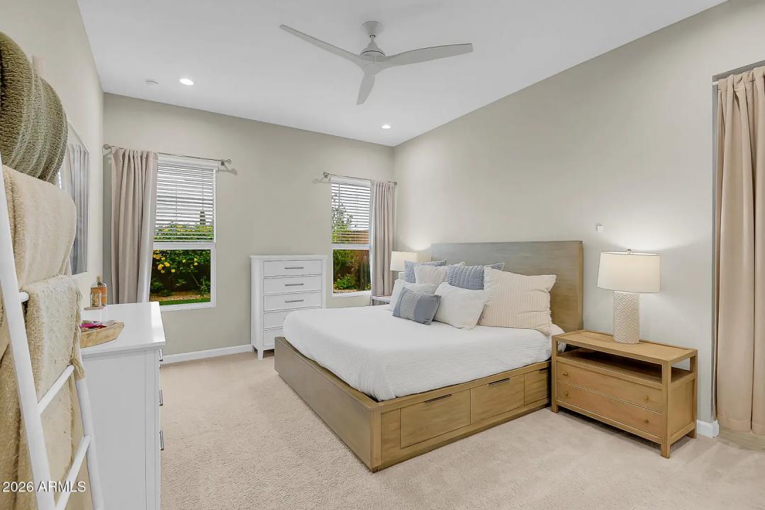 Real Estate Picture 11