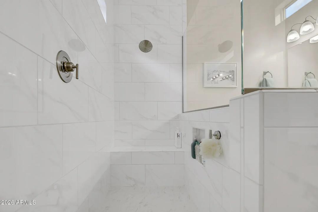 Real Estate Picture 15