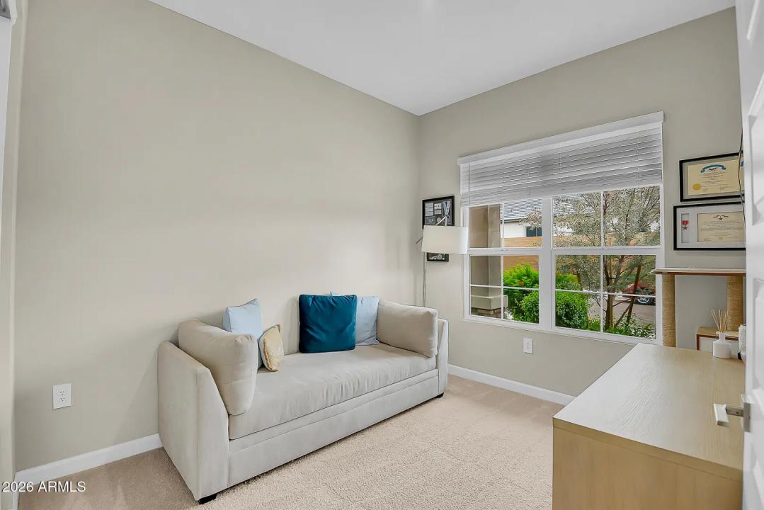 Real Estate Picture 17