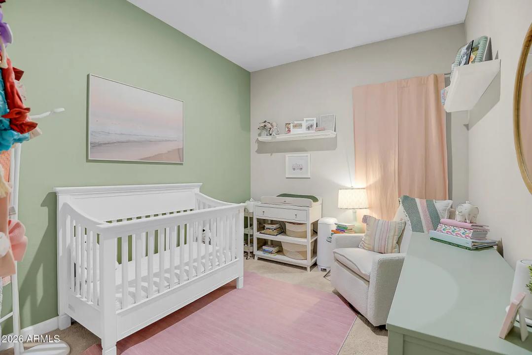 Real Estate Picture 16