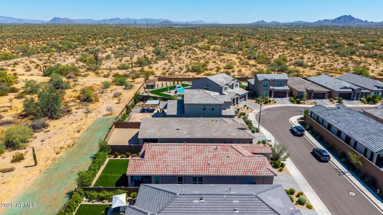 Real Estate Picture 25