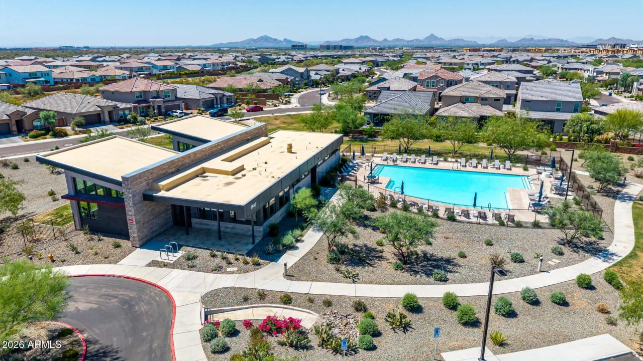 Real Estate Picture 29