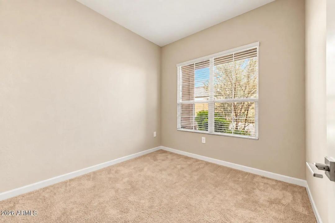 Real Estate Picture 15