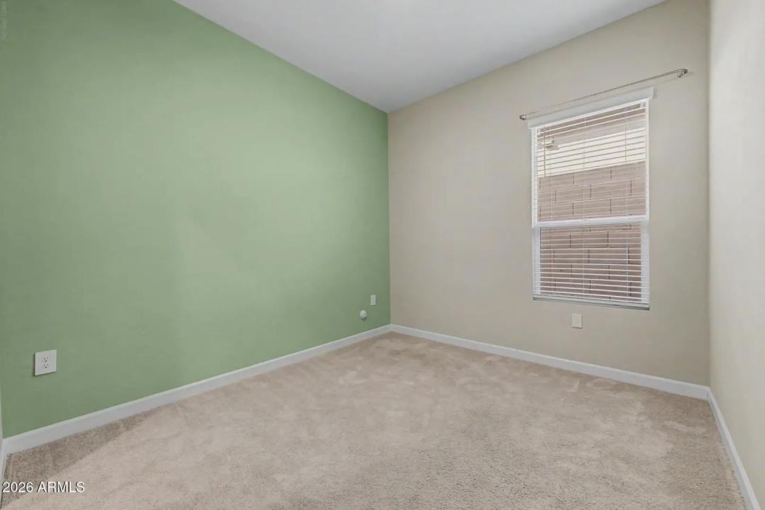 Real Estate Picture 17
