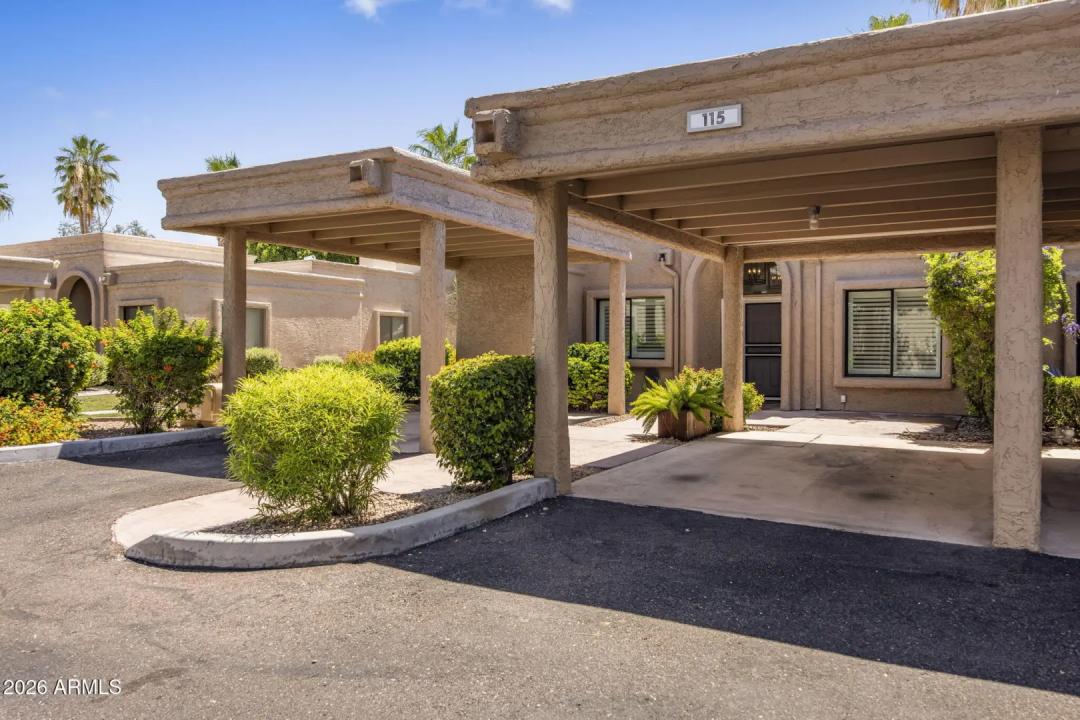 Real Estate Picture 24