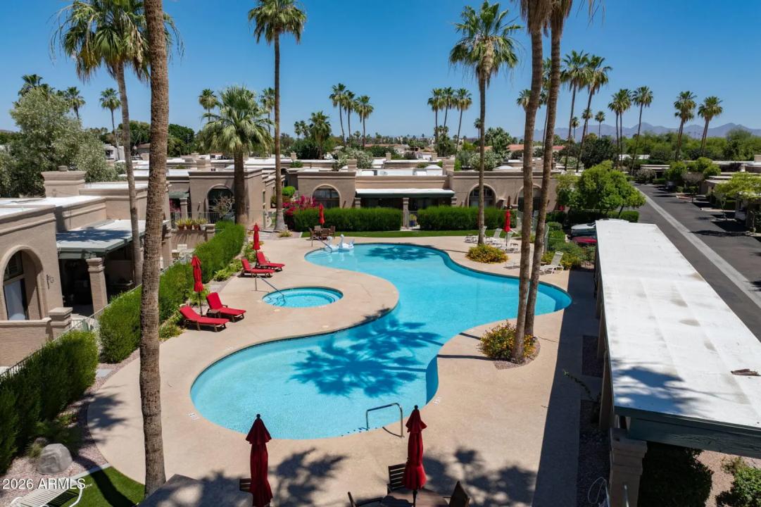 Real Estate Picture 27
