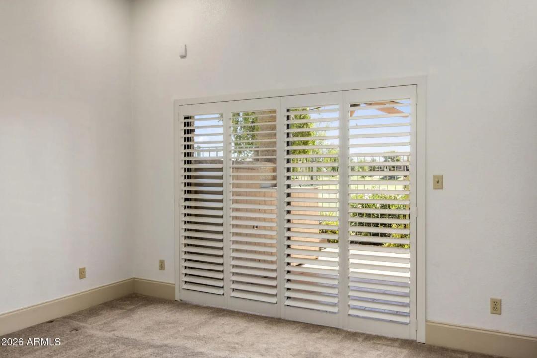 Real Estate Picture 9