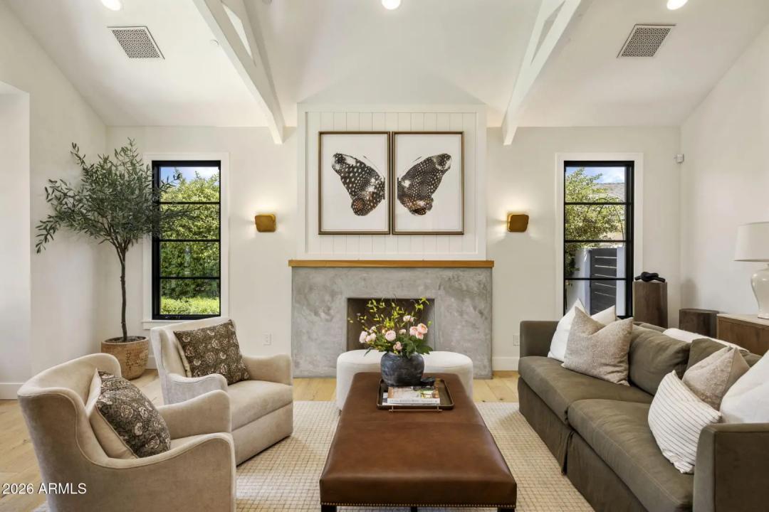 Real Estate Picture 2