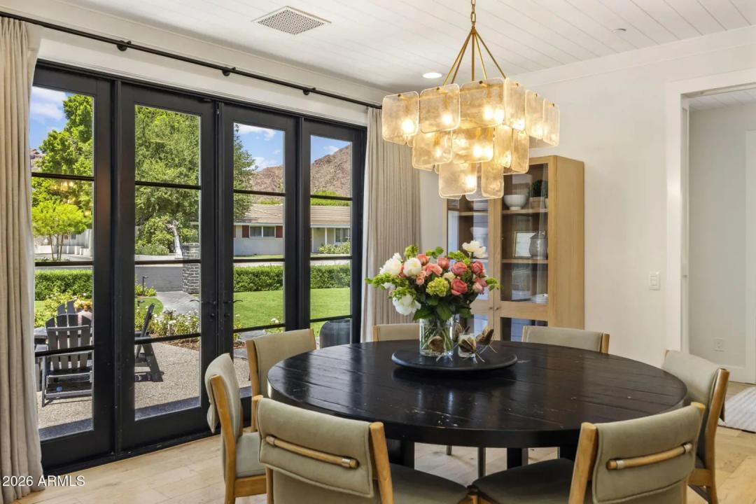 Real Estate Picture 3