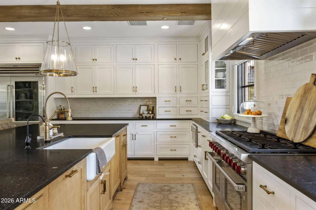 Real Estate Picture 13