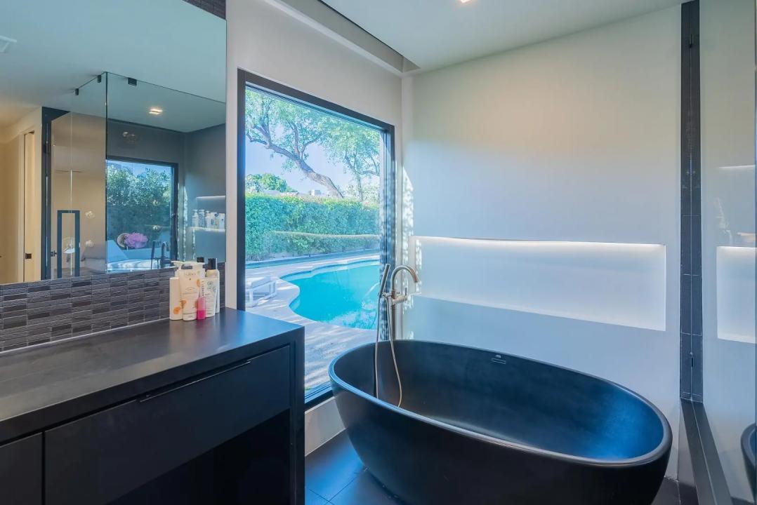 Real Estate Picture 25